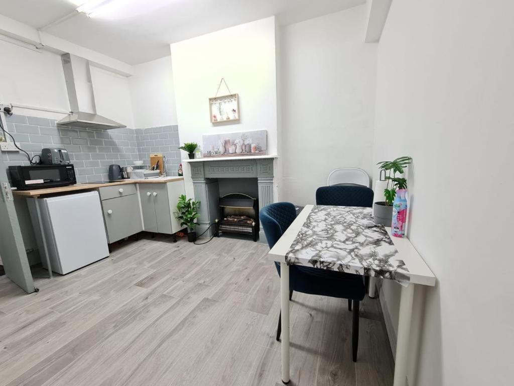 Lovely Private Near Central Appartement *